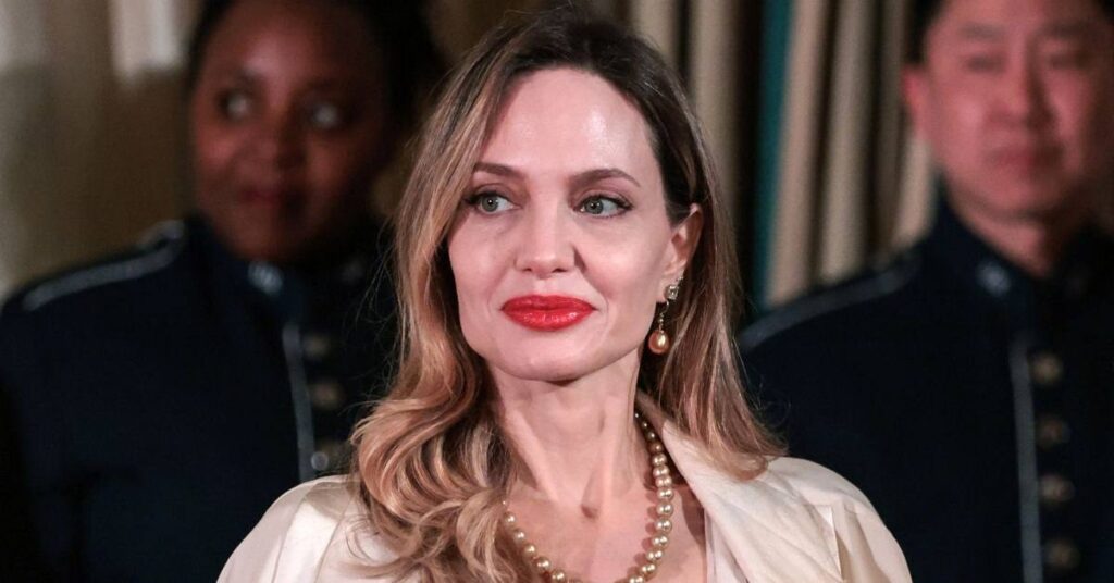 angelina-jolie-sonrisa