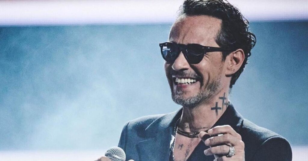 marc-anthony-cantando