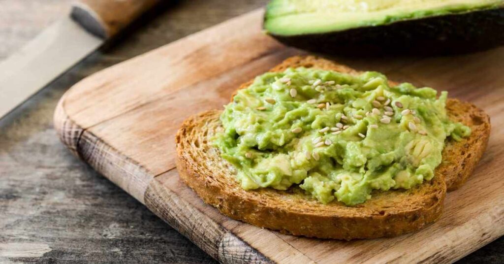 guacamole con tostadas
