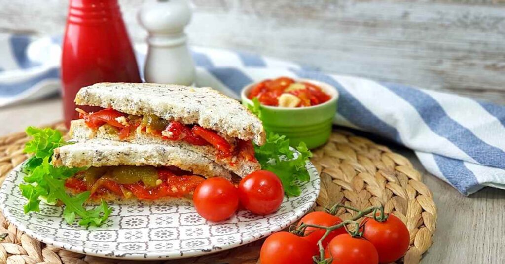 sándwich de pimientos morrones