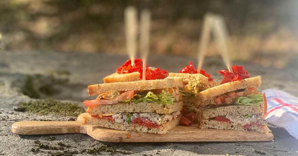 sándwich de pimientos morrones