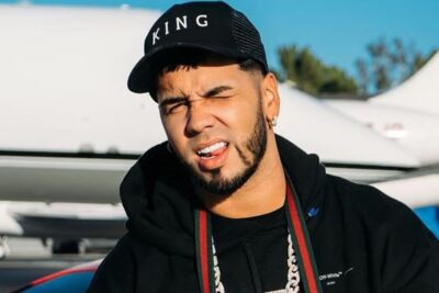 Anuel abandonó la entrevista cuando le preguntaron por Karol G
