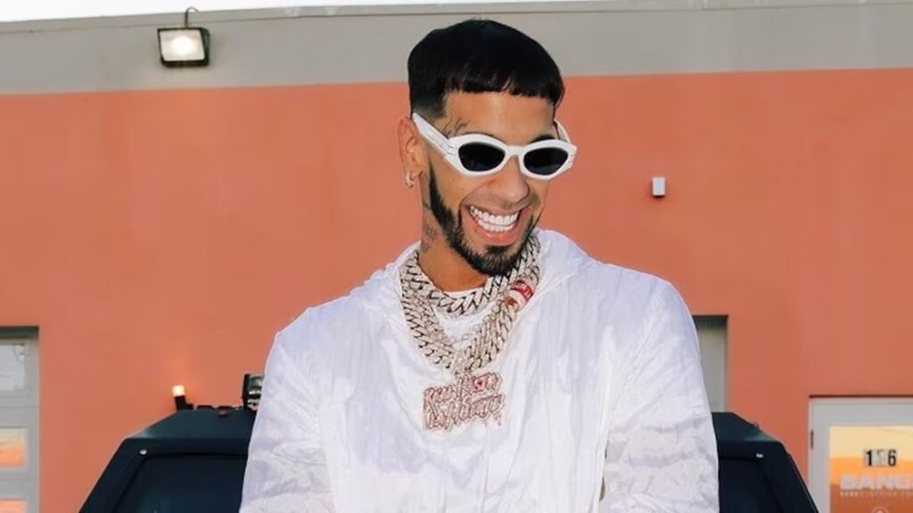 productos de Anuel AA